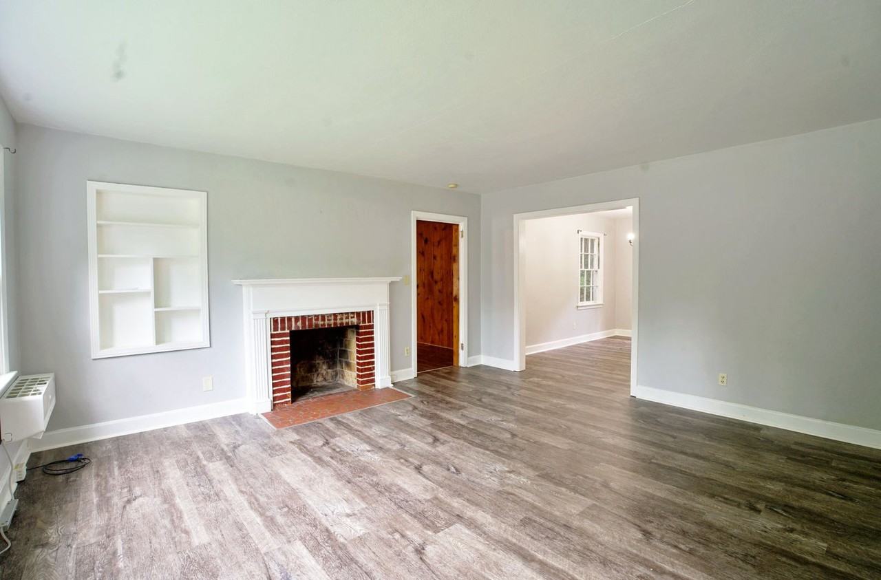 1620 Marguerite Ave - Photo 3 of 14