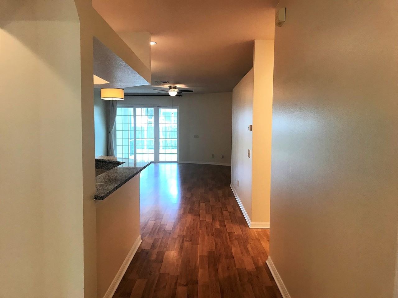 10409 Mulligan Ct - Photo 2 of 32