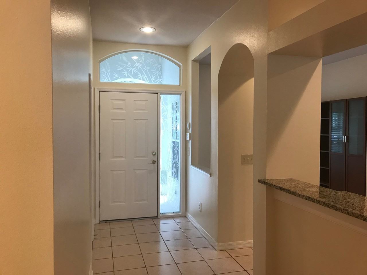 10409 Mulligan Ct - Photo 3 of 32