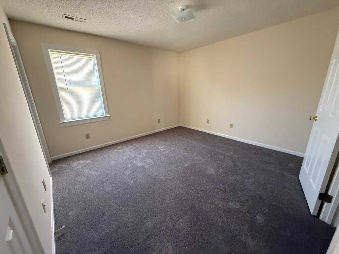3410A Pear Tree Ct Nw - Photo 6 of 9