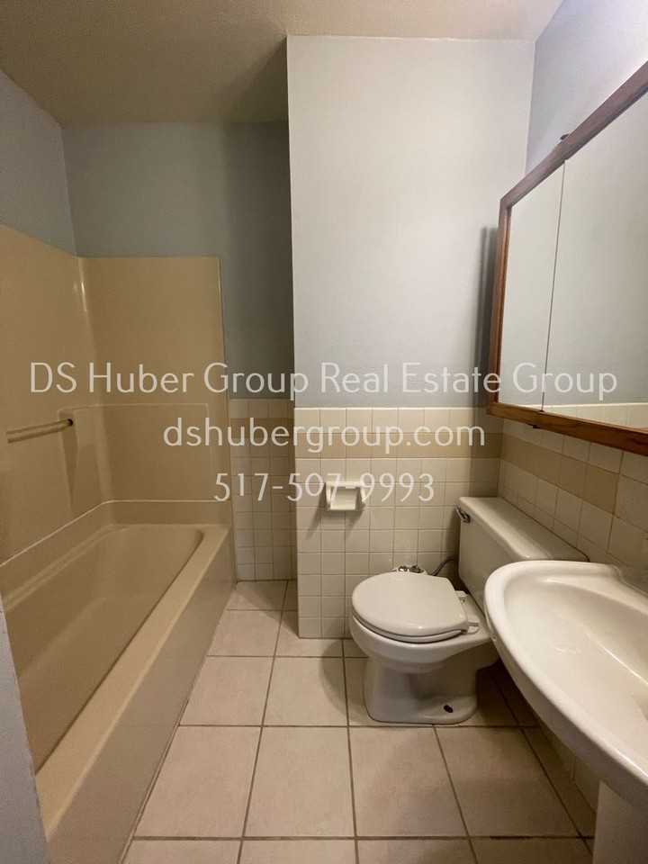 805 Comfort St - Photo 7 of 19