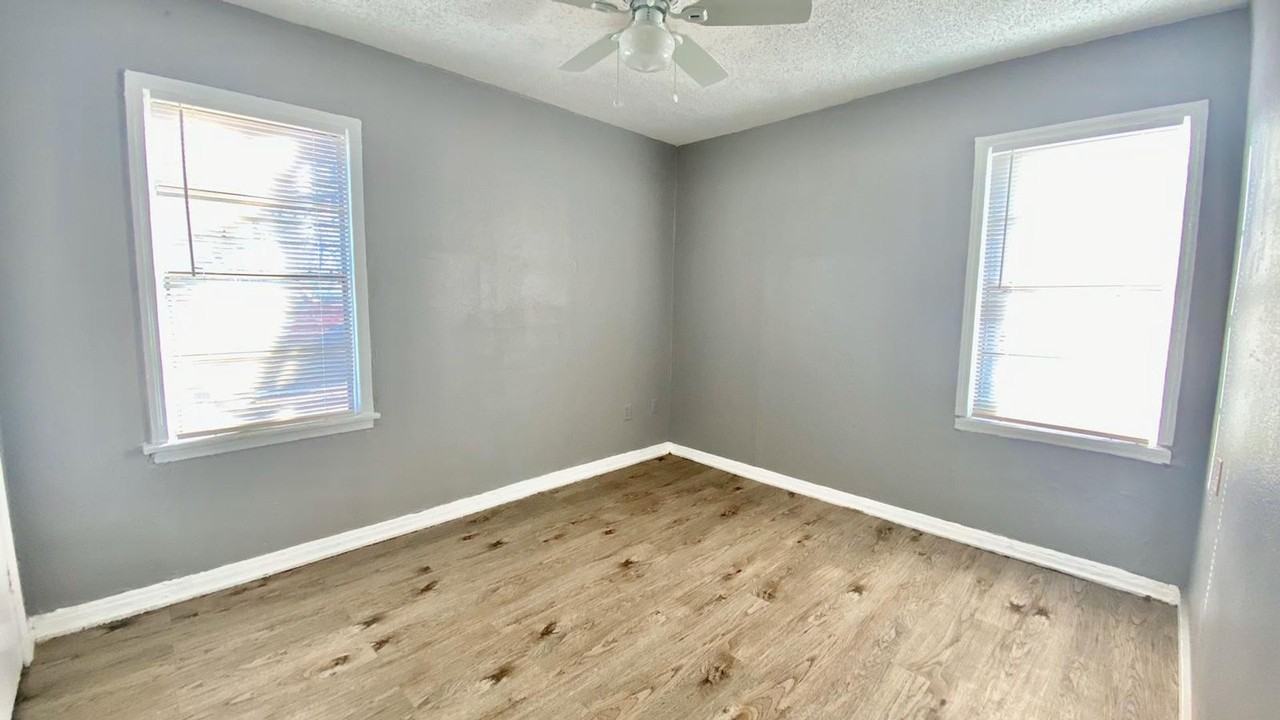 2825 Grinnell St - Photo 3 of 9