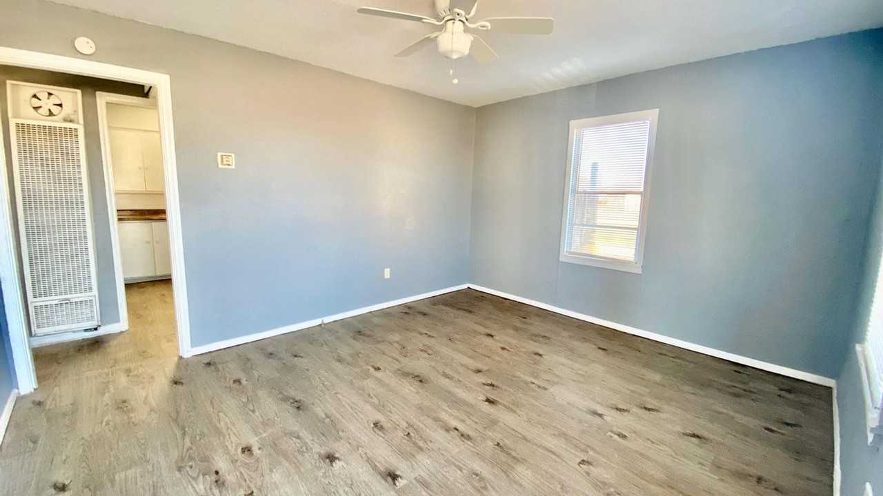 2825 Grinnell St - Photo 4 of 9