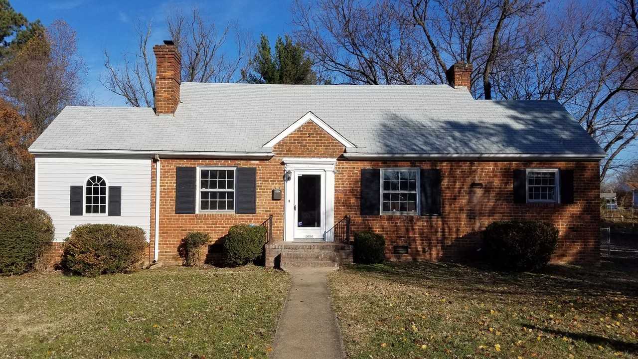 2404 National St - Photo 3 of 9