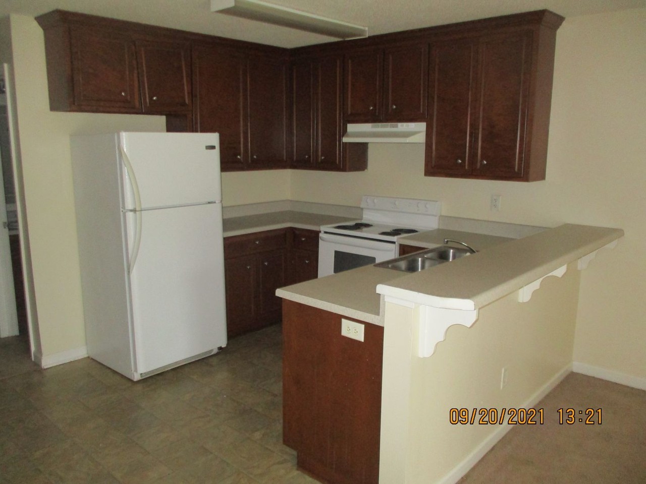 3951 Rodnor Forest Ln - Photo 2 of 2
