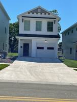 featured image of 637 W Webster Ave