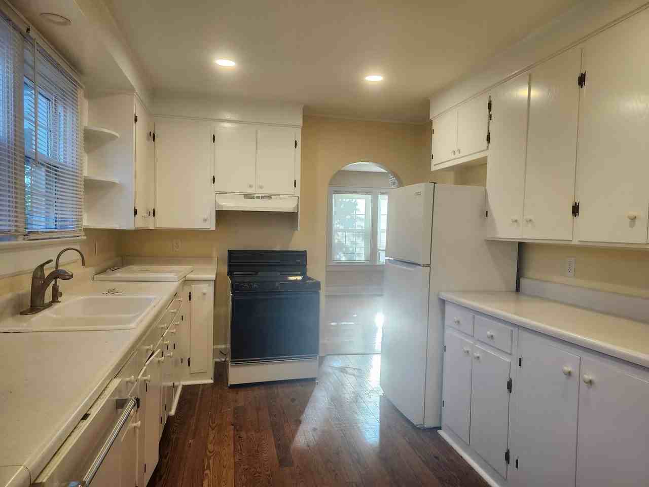 119 Mcfarland Ave - Photo 2 of 26