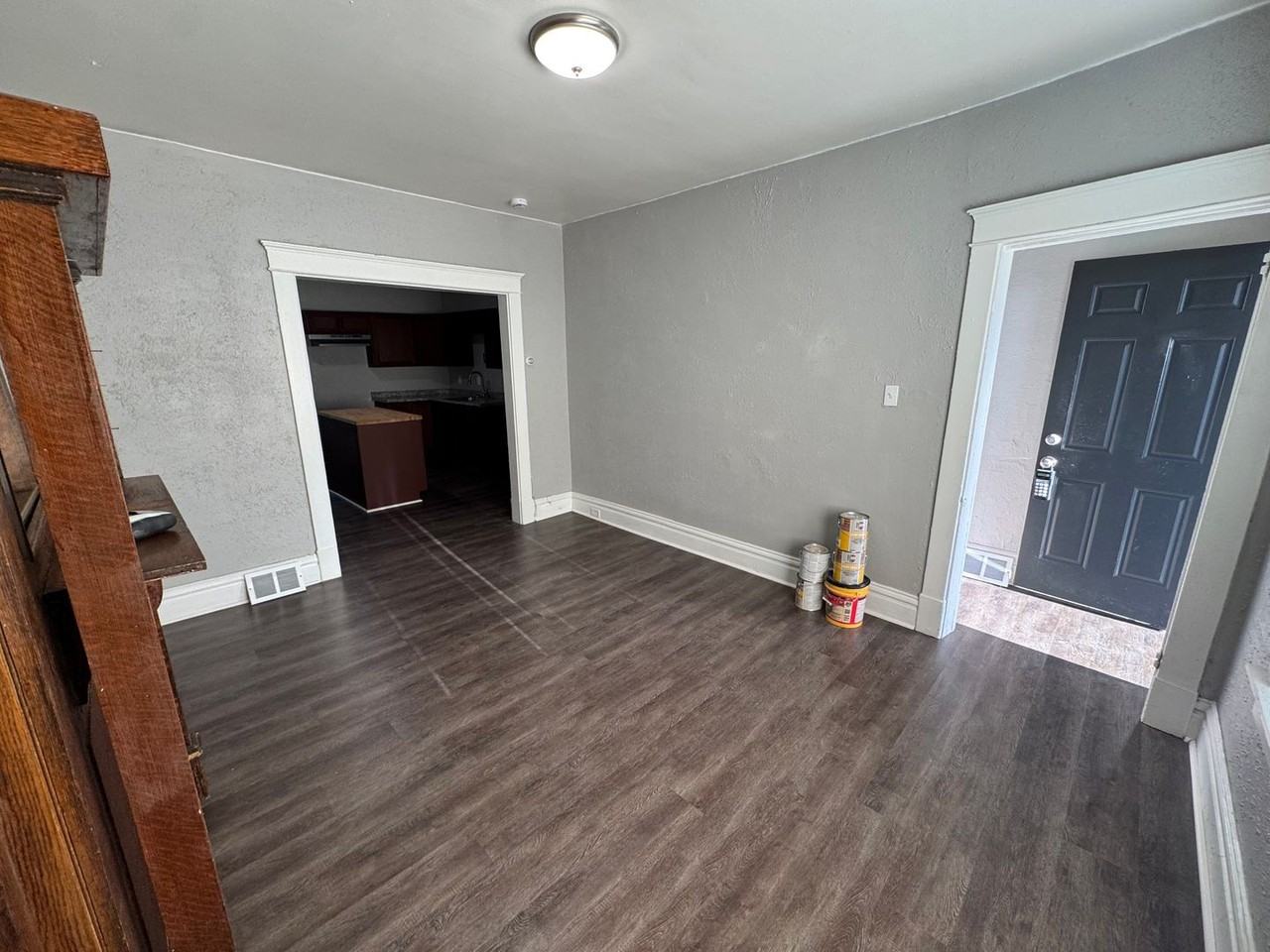 7305 Schley Ave - Photo 3 of 20