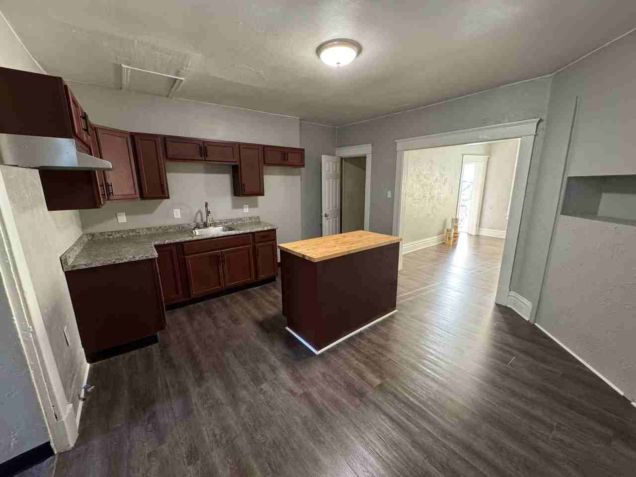 7305 Schley Ave - Photo 5 of 20