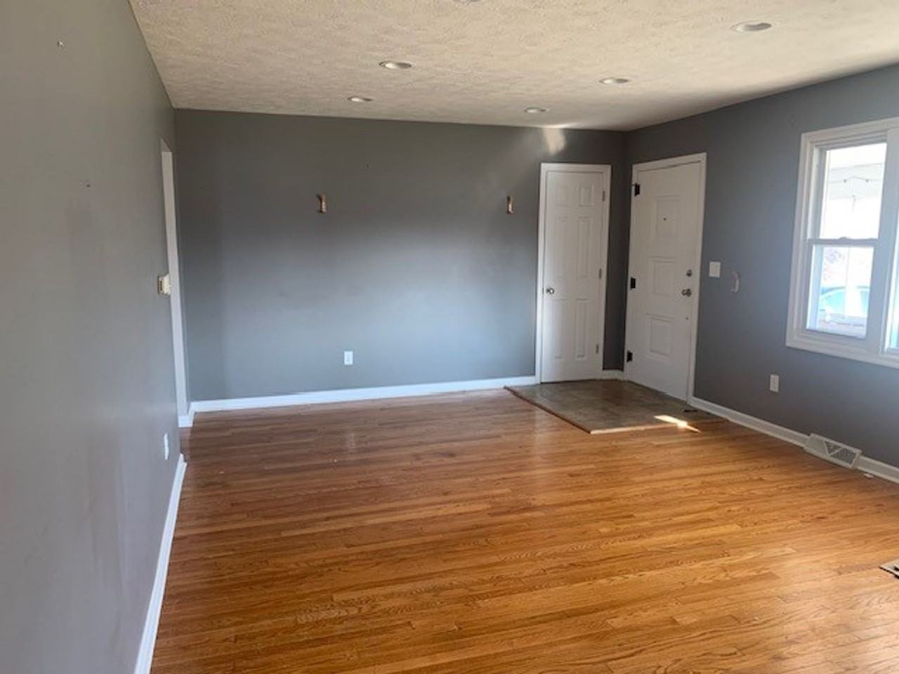 3600 S Hays Dr - Photo 4 of 18