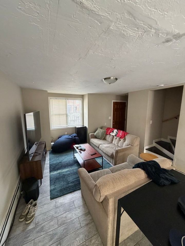 1440 Tremont St - Photo 5 of 8