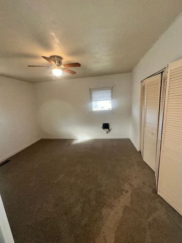 3441 Downes St - Photo 2 of 13