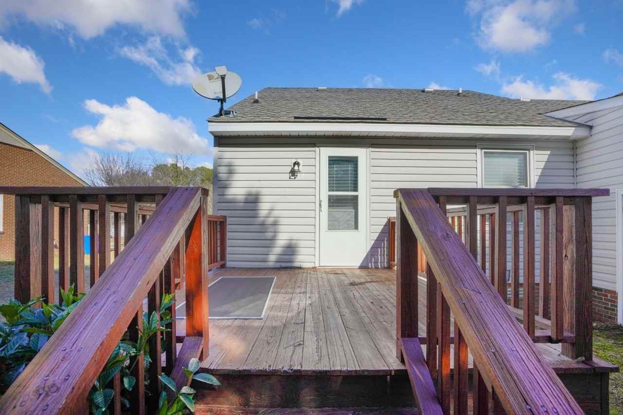 3101 Buckingham Rd Nw - Photo 4 of 26