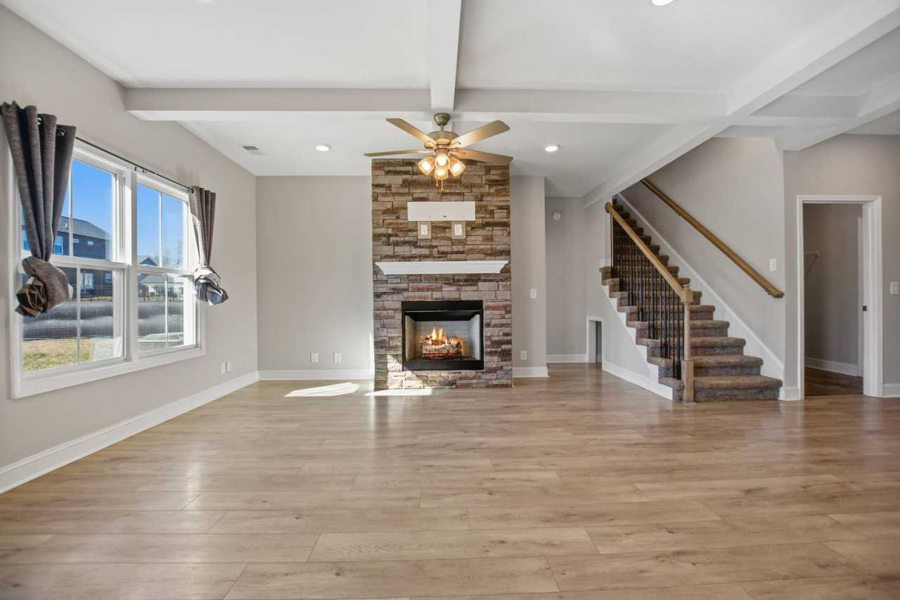 610 Wespanee Way - Photo 3 of 20