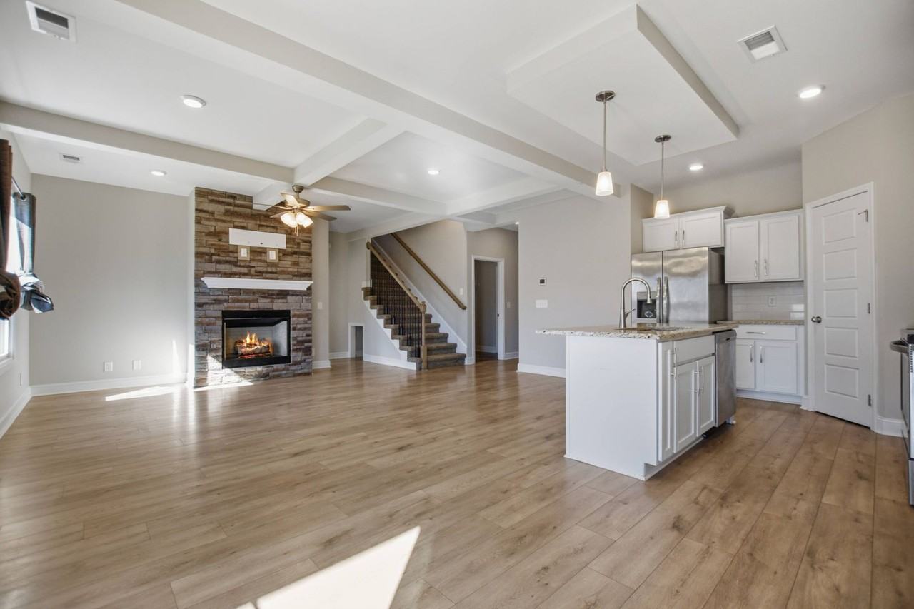 610 Wespanee Way - Photo 4 of 20