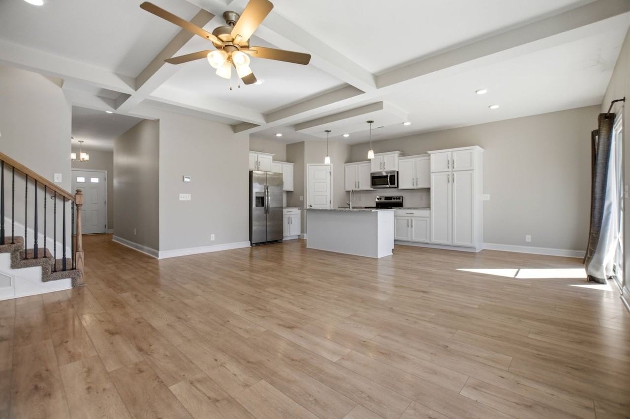 610 Wespanee Way - Photo 5 of 20