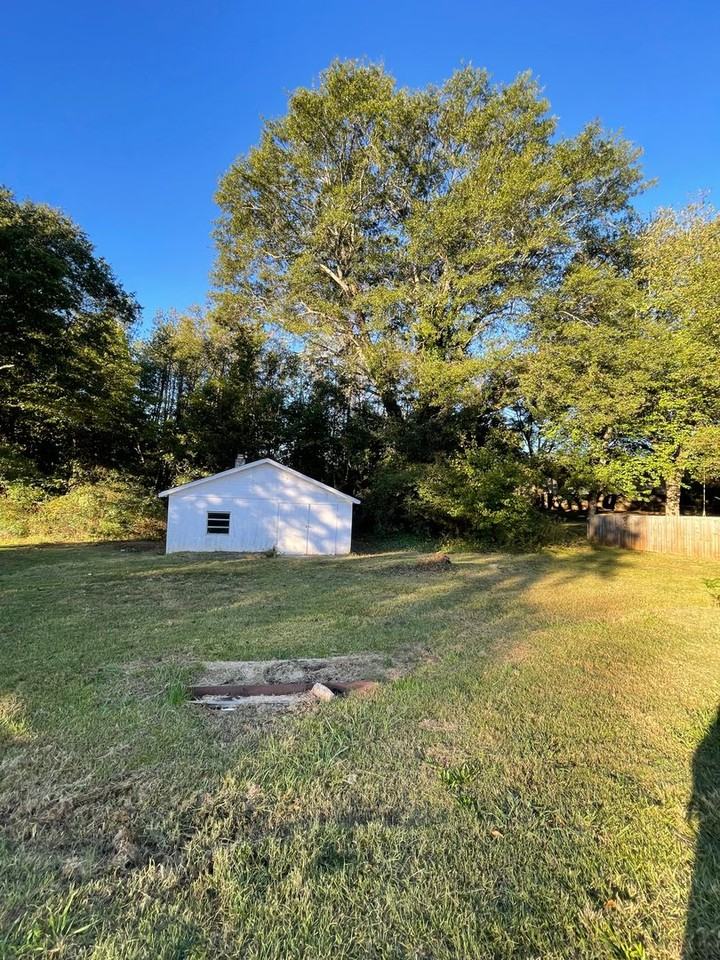 212 Old Woodruff Rd - Photo 4 of 15