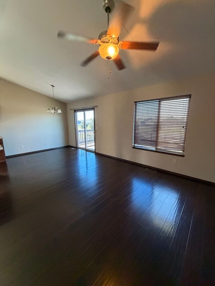 1349 N Aster St - Photo 3 of 27