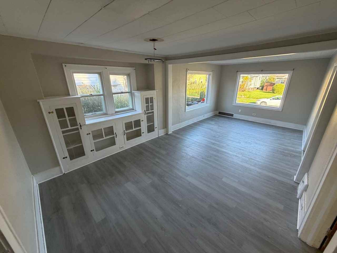 1286 Kellogg Ave - Photo 3 of 9