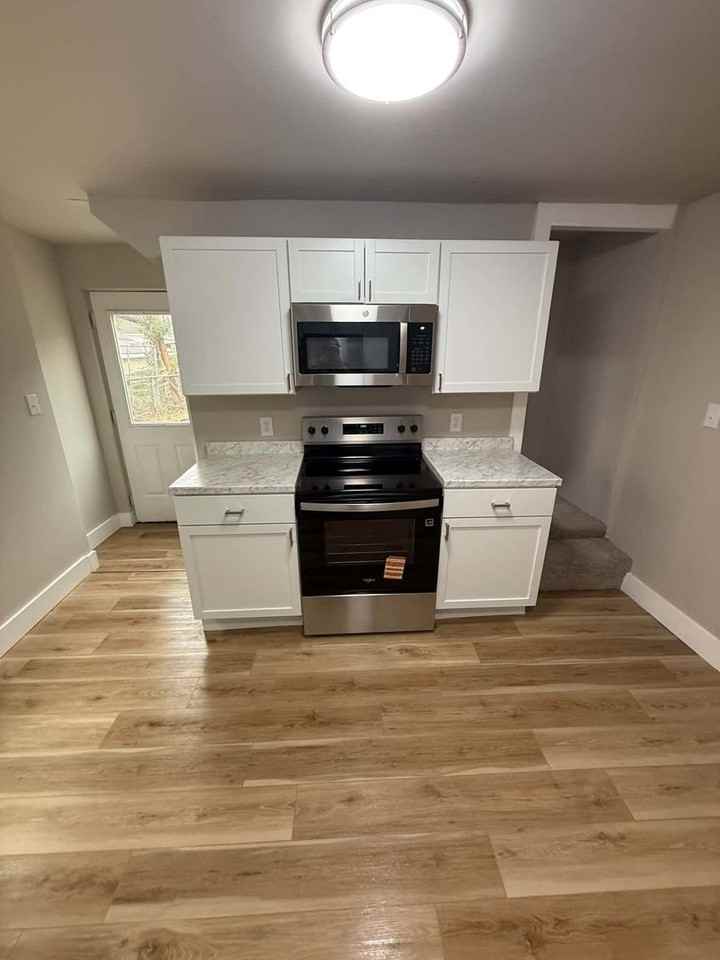 1810 S 24th St - Photo 3 of 19