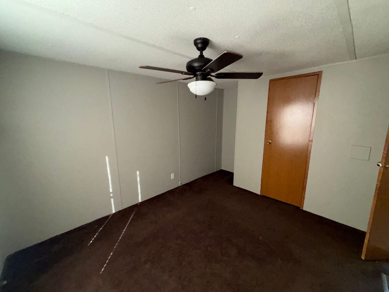 120 Rockwood Dr - Photo 6 of 11
