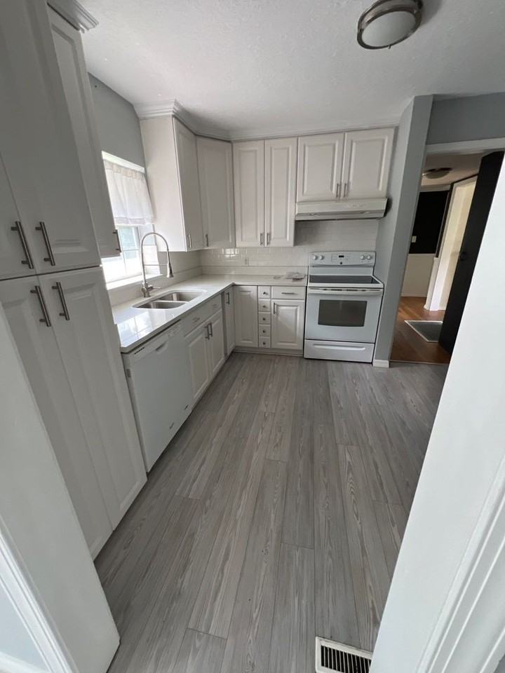 616 W Minnesota Ave - Photo 4 of 9