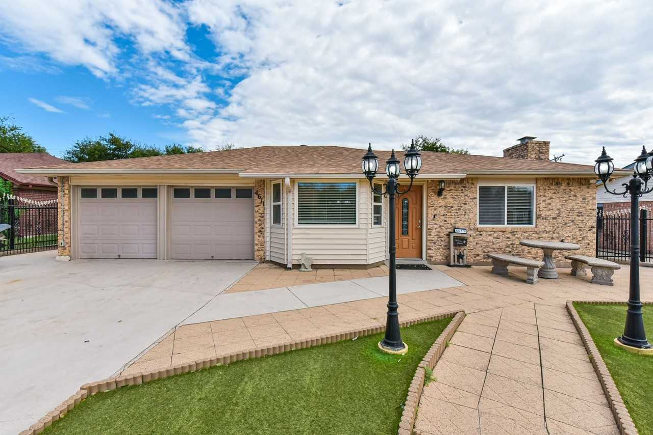 4611 Brian Dr - Photo 2 of 26