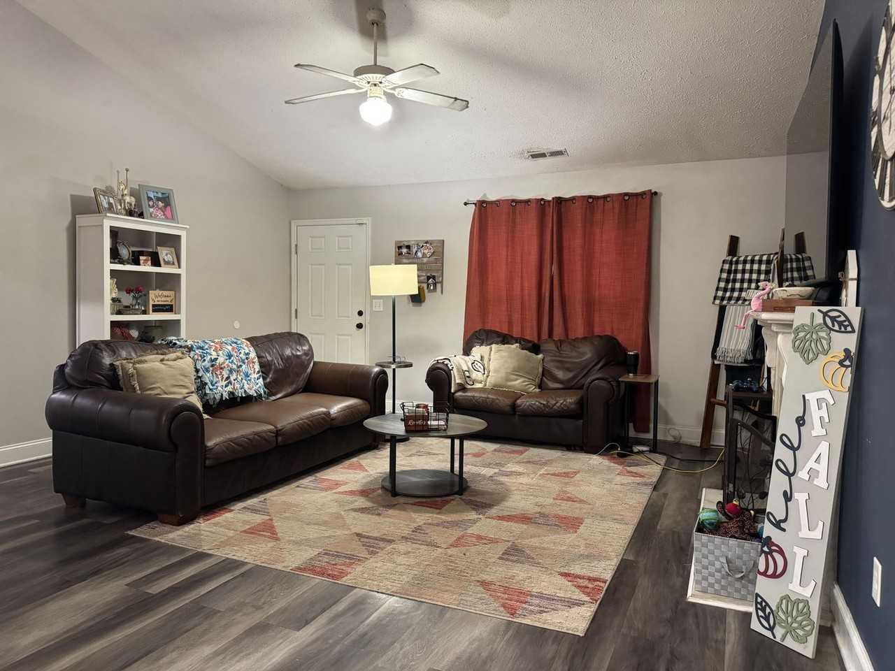 104 Sparta Way - Photo 2 of 18