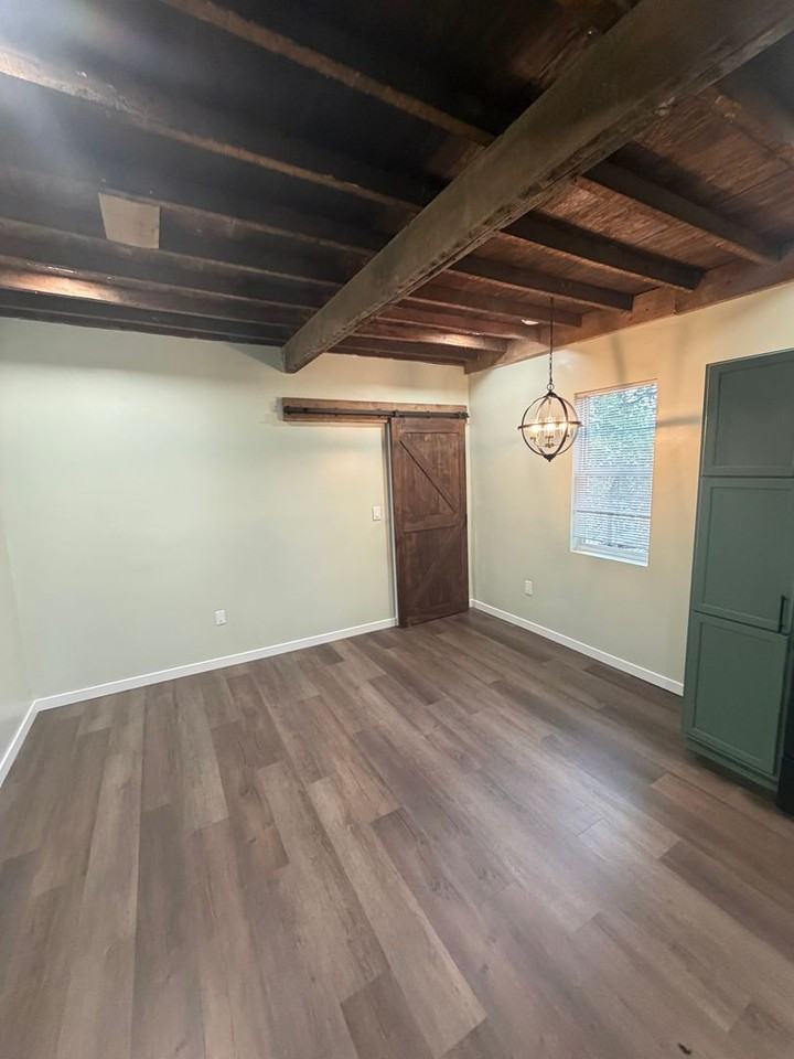 517 S 7th St - Photo 5 of 9