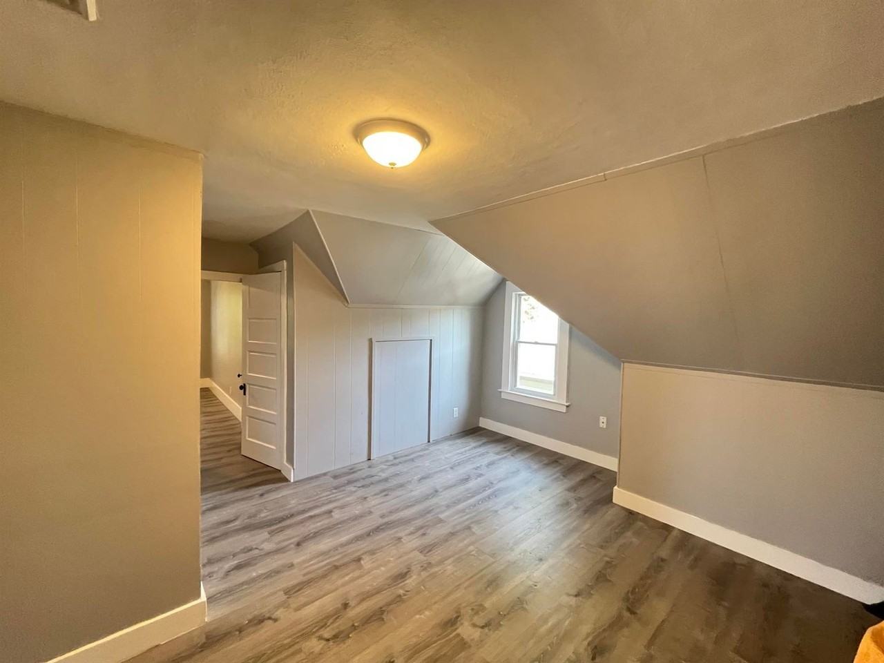 37 Marble St - Photo 3 of 6