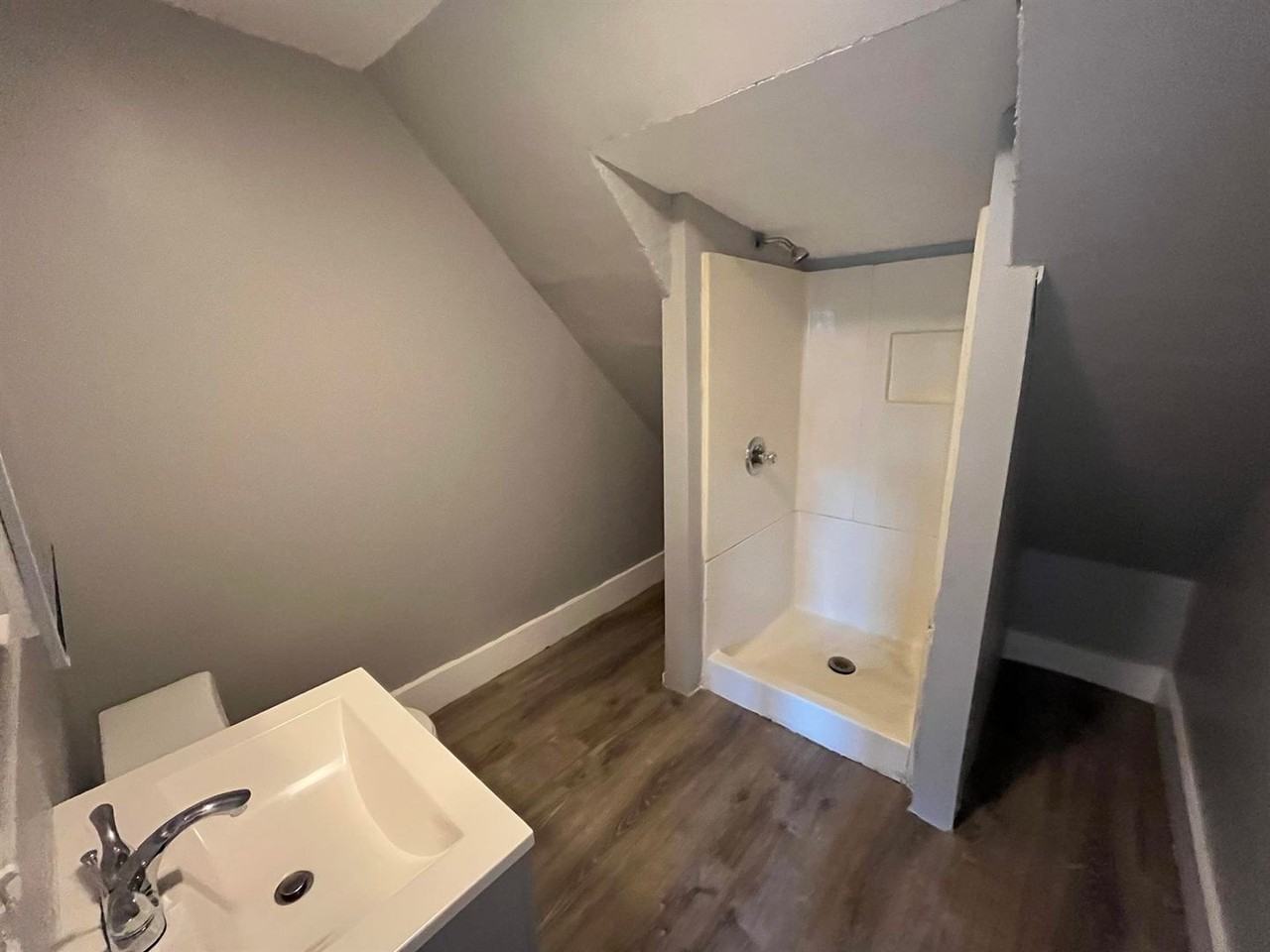 37 Marble St - Photo 5 of 6