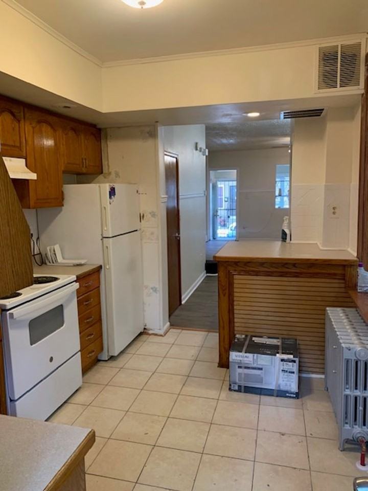5328 Lesher St - Photo 6 of 17
