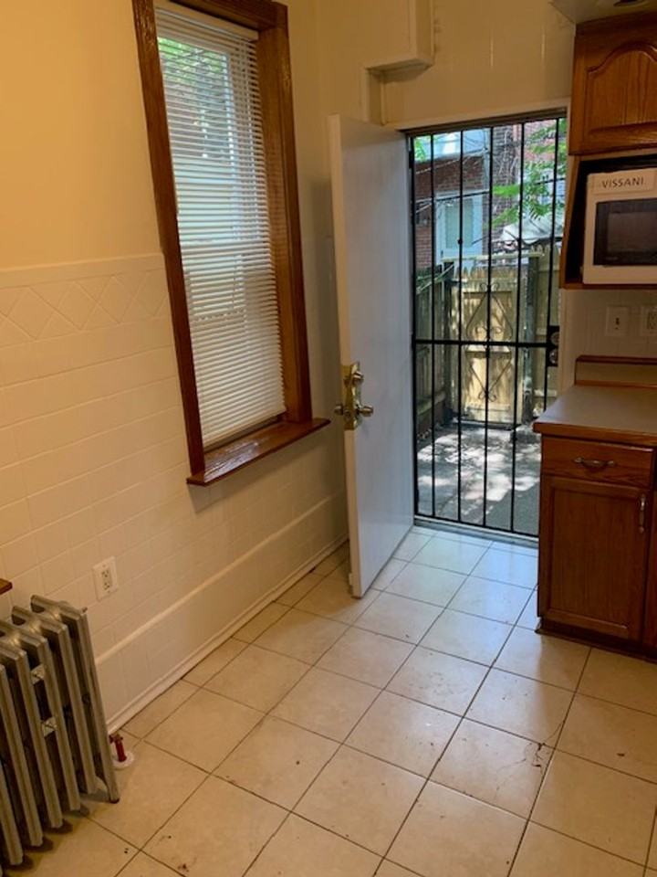5328 Lesher St - Photo 7 of 17