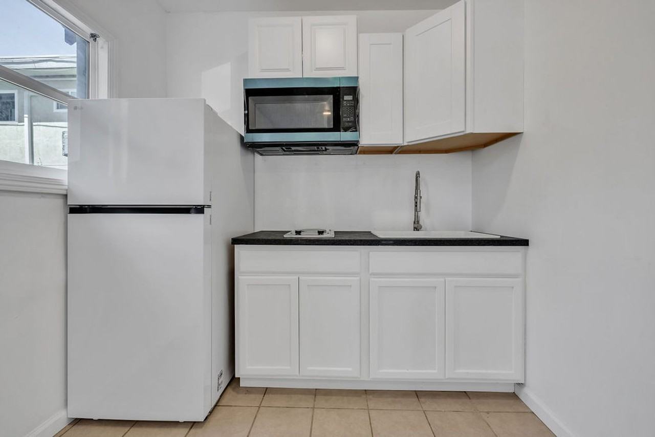 15999 Mateo St - Photo 3 of 18