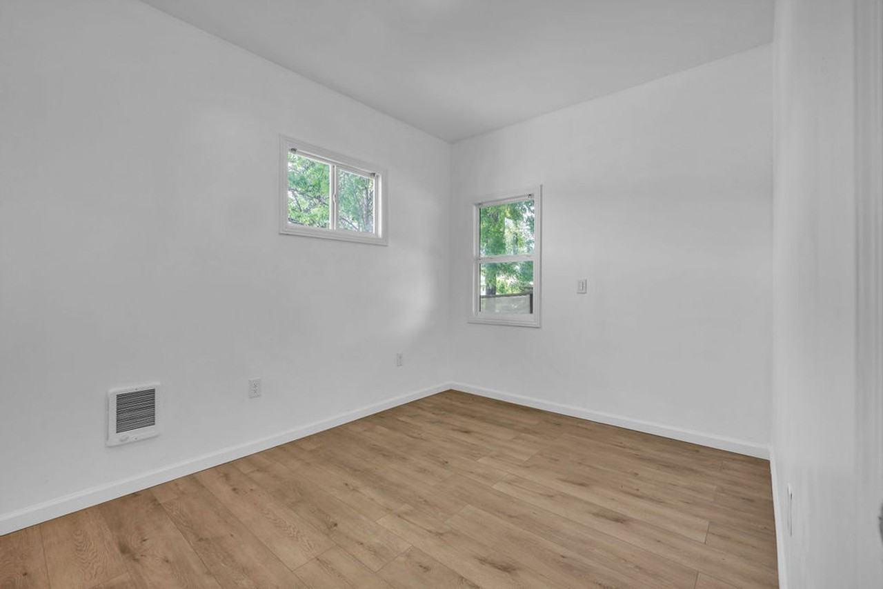 15999 Mateo St - Photo 4 of 18