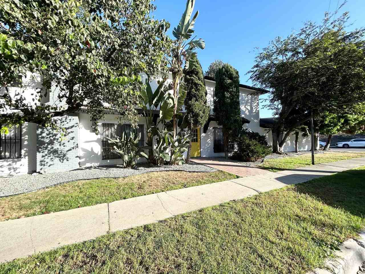 3346 S Canfield Ave - Photo 2 of 8
