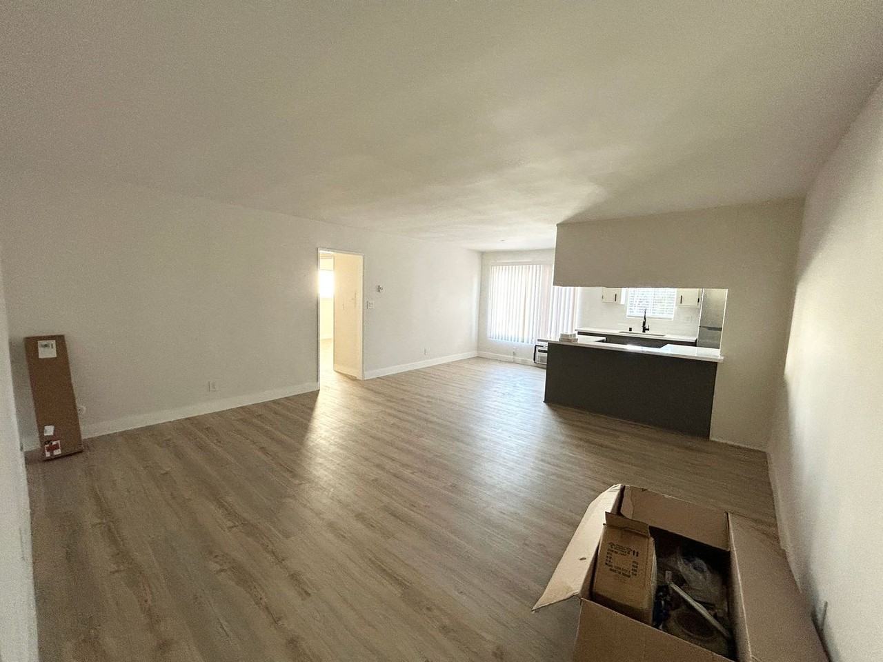 3346 S Canfield Ave - Photo 3 of 8