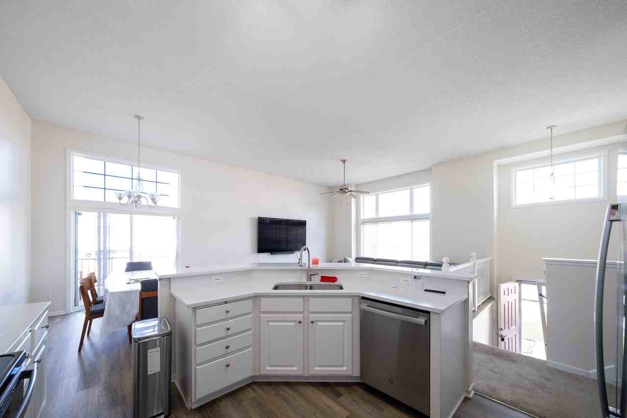 15654 Chasewood Ct #1 - Photo 5 of 29