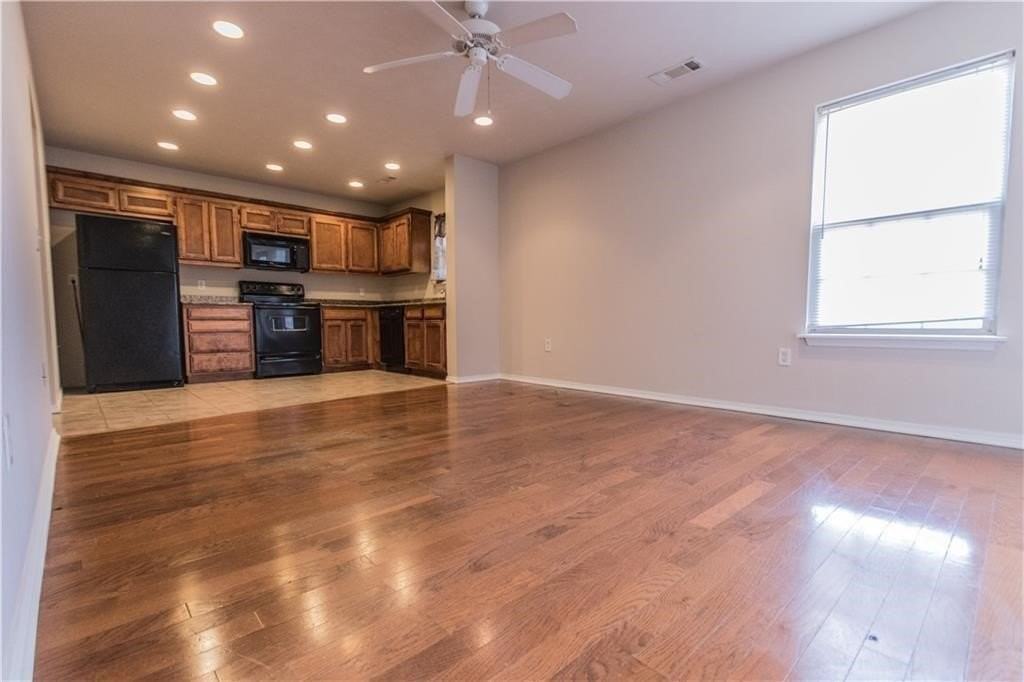 3206 Sw Deerfield Blvd #2 - Photo 2 of 12