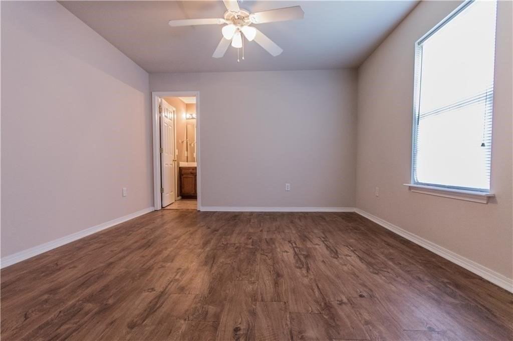 3206 Sw Deerfield Blvd #2 - Photo 6 of 12