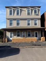 424 1/2 S Poplar St #2 - Photo 1 of 1
