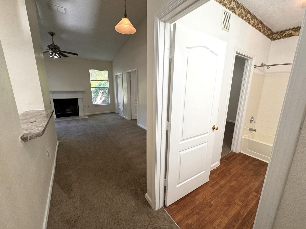 10519 Villa View Cir #1 - Photo 4 of 31