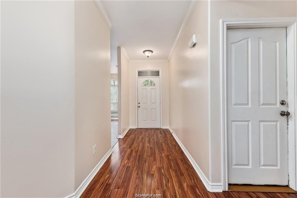 4410 Crayke Pl - Photo 4 of 25