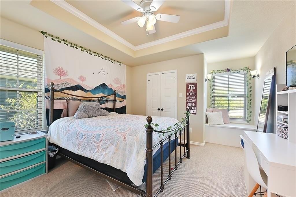 310 Sterling St - Photo 7 of 20