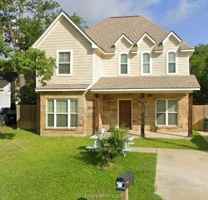 featured image of 505 Angus Ave