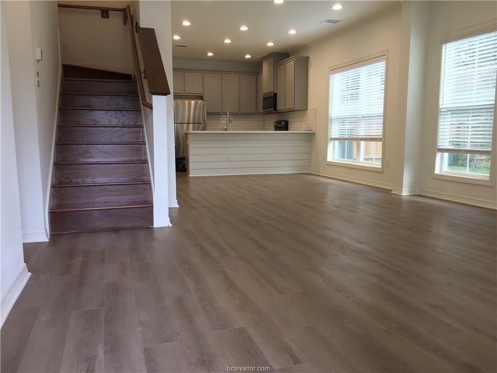 505 Angus Ave - Photo 3 of 11