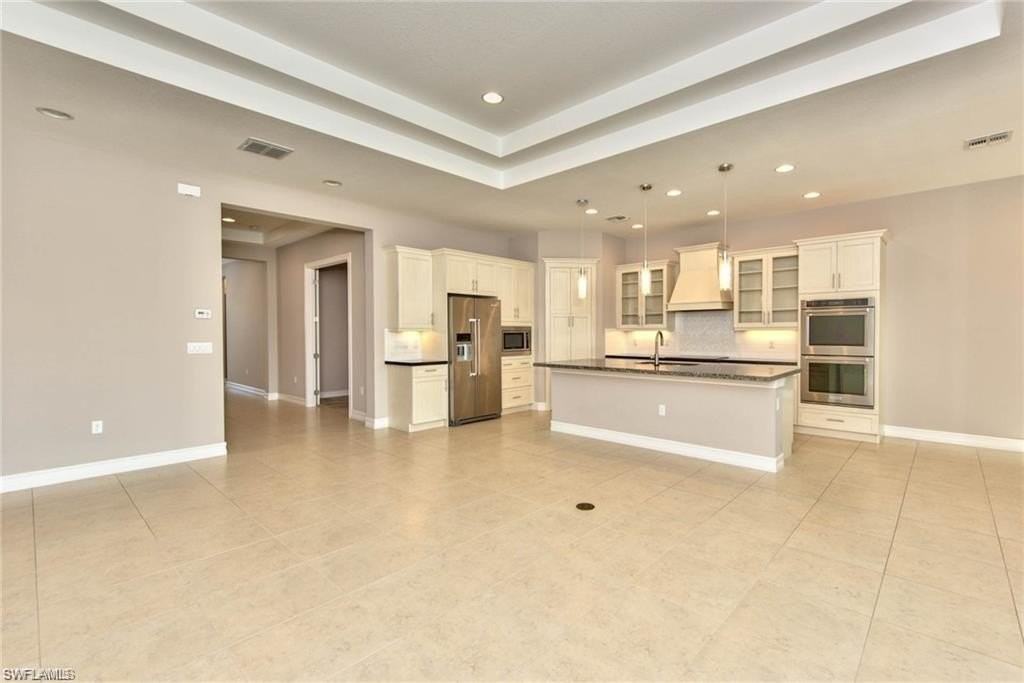 9336 Woodhurst Dr #39 - Photo 3 of 35