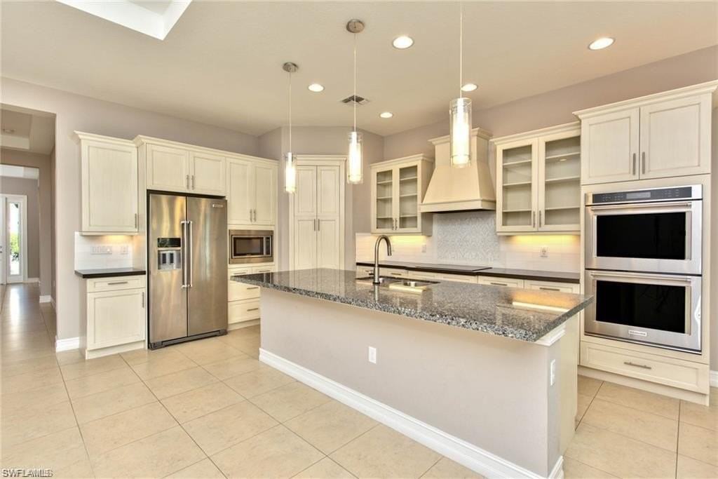 9336 Woodhurst Dr #39 - Photo 4 of 35