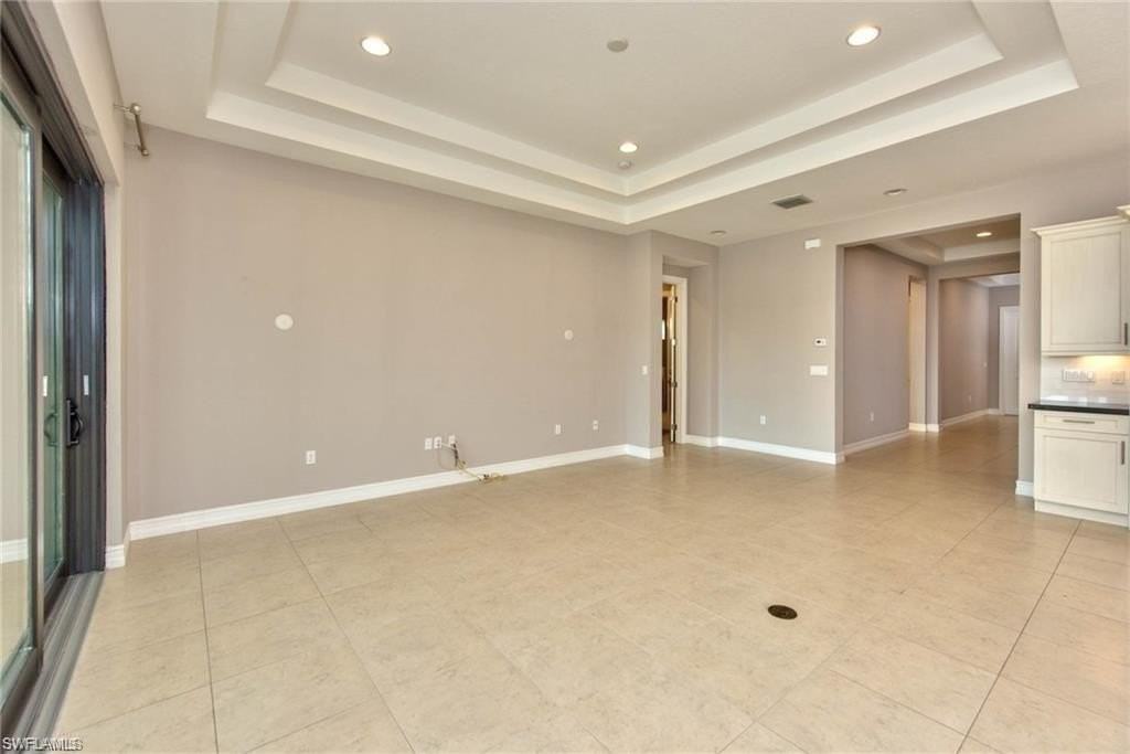 9336 Woodhurst Dr #39 - Photo 6 of 35