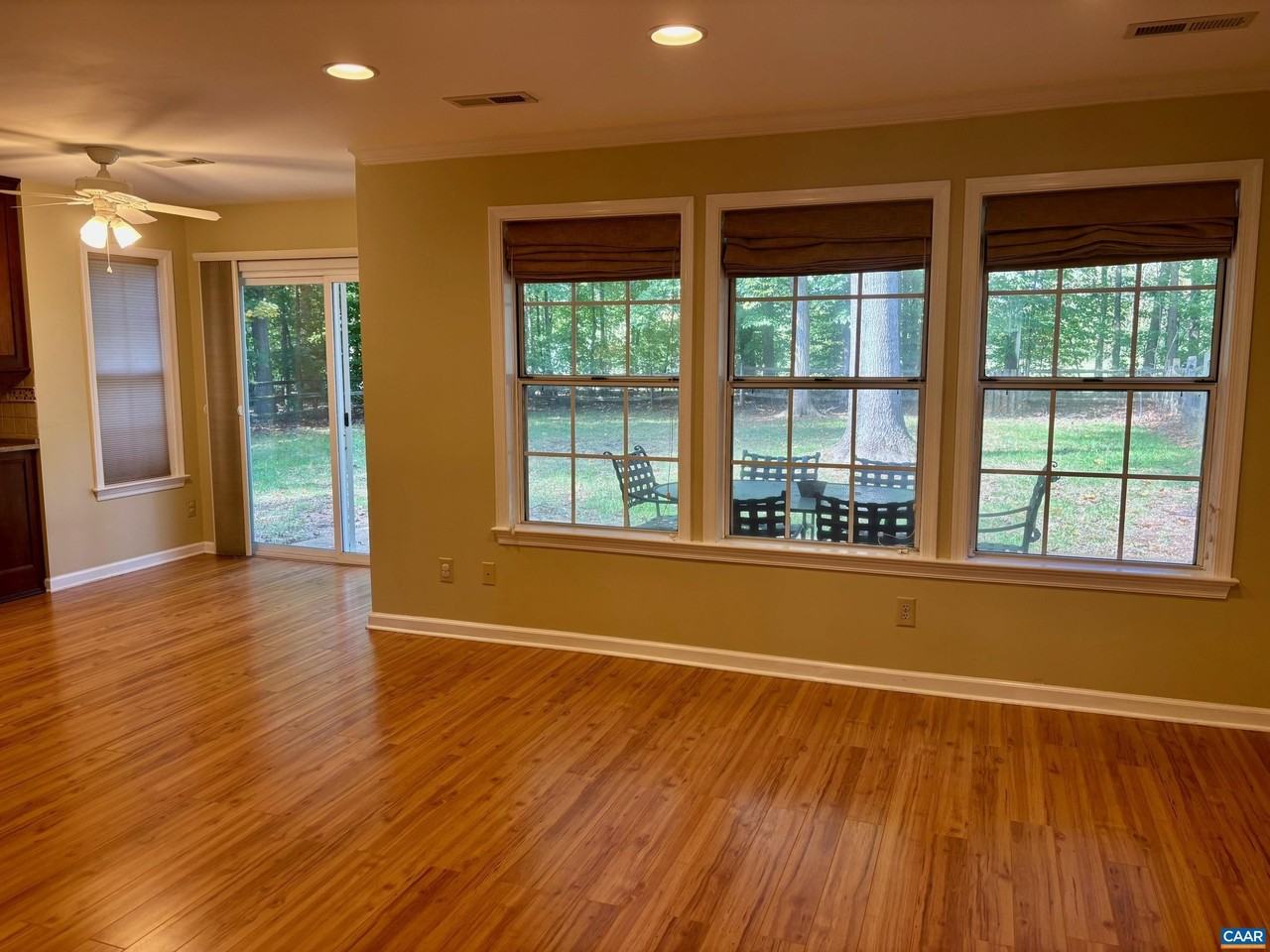 2056 Whispering Woods Dr - Photo 4 of 30
